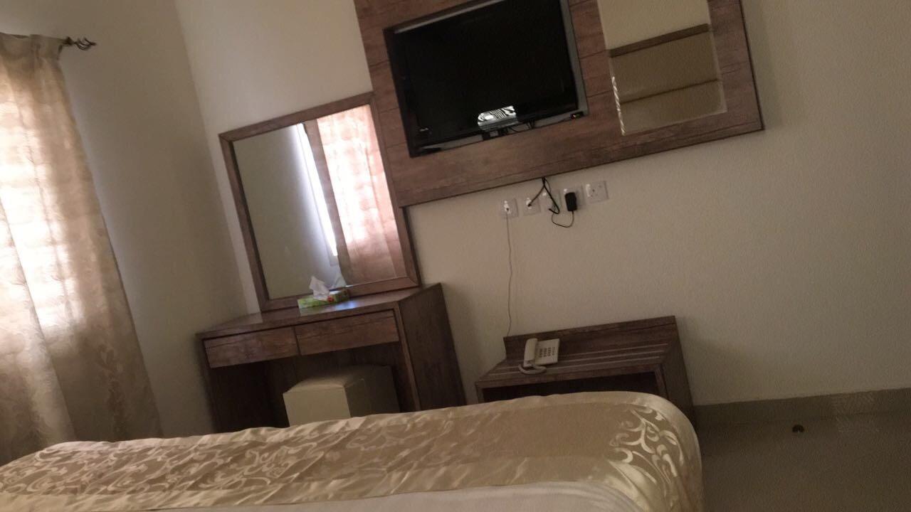 Ruoof Furnished Units Apartment Дамам Екстериор снимка